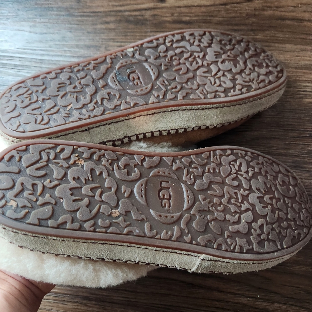 Ugg Cozy Suede Shearling Lined Slip On - Tan & Cream - Picture 3 of 6